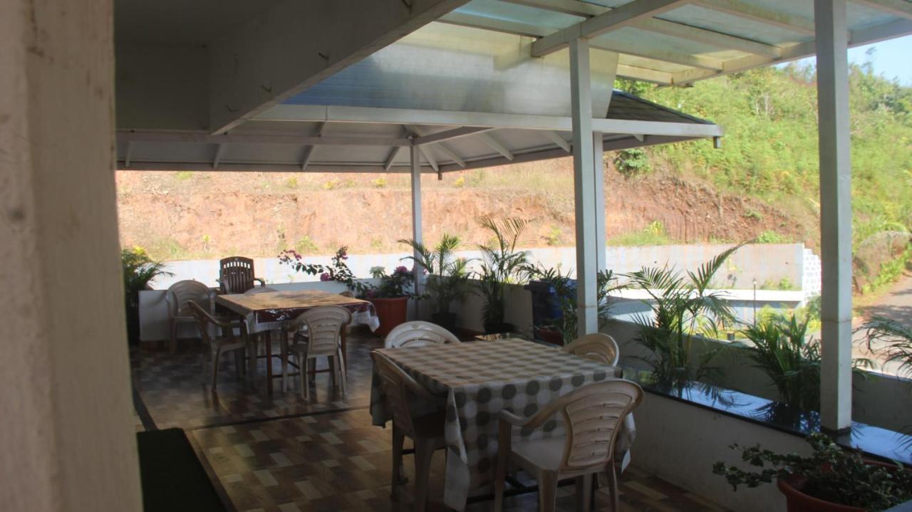 Kollanoor Guest House Мадикери Экстерьер фото